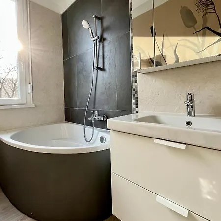 Apartamento Millennium Tatabánya
